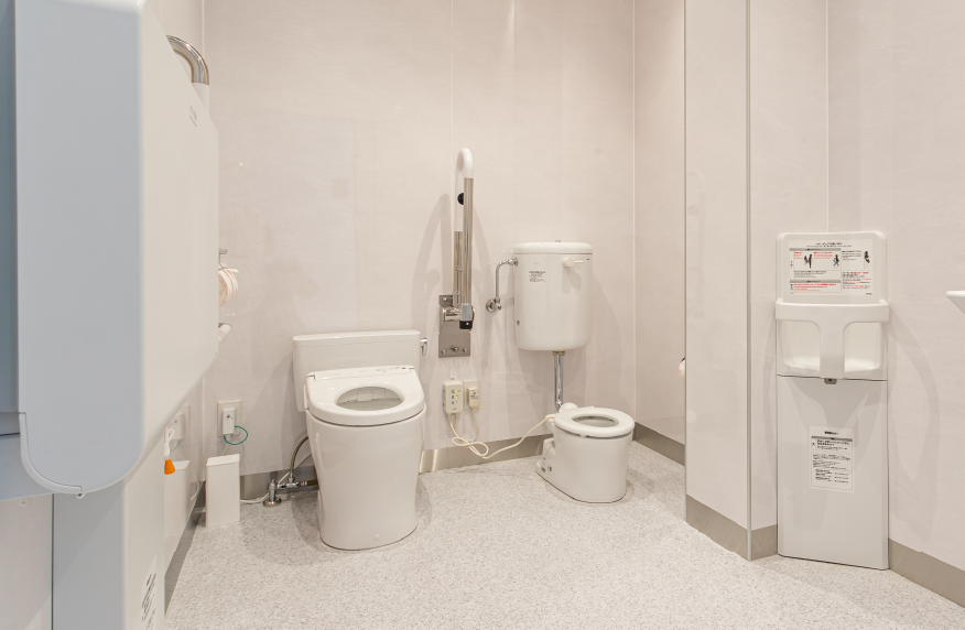 多目的トイレ